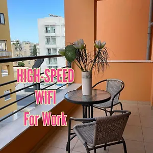 https://apt-vip-on-makenzie-beach.hotelsatayianapa.com